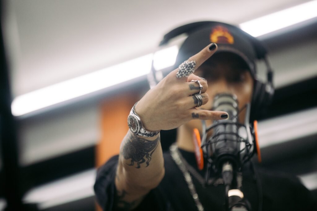 FELIP - Wish 107.5 Bus - Photo by @lvcioantonio